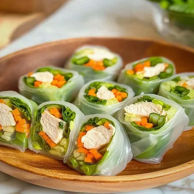 Delightful Vietnamese Summer Rolls with Chicken Recipe