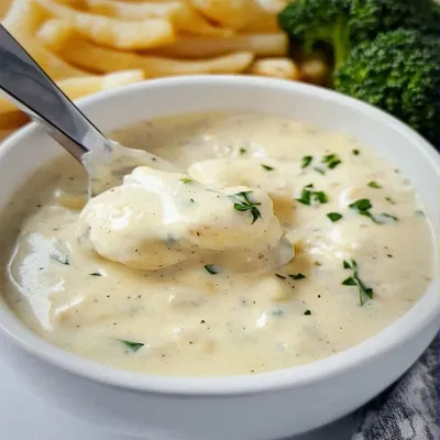 Elevate Dishes with Creamy Garlic Sauce: Easy Recipe